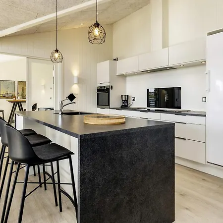 5 star holiday home in L kken Vakantiehuis *